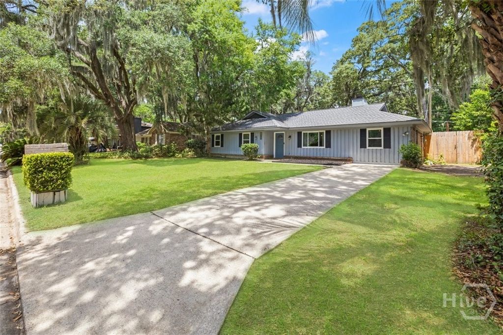 Photo of 610 Beauregard Street, Savannah, GA 31405 (MLS # SA356011)