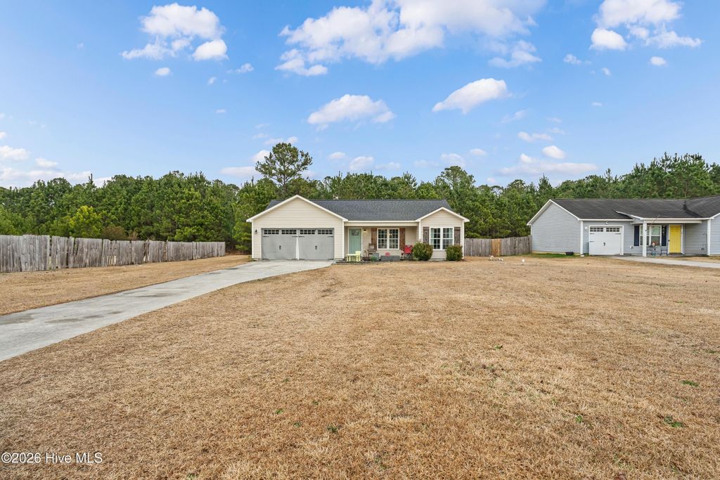 Photo of 505 Cherry Blossom Lane, Richlands, NC 28574 (MLS # 100560404)
