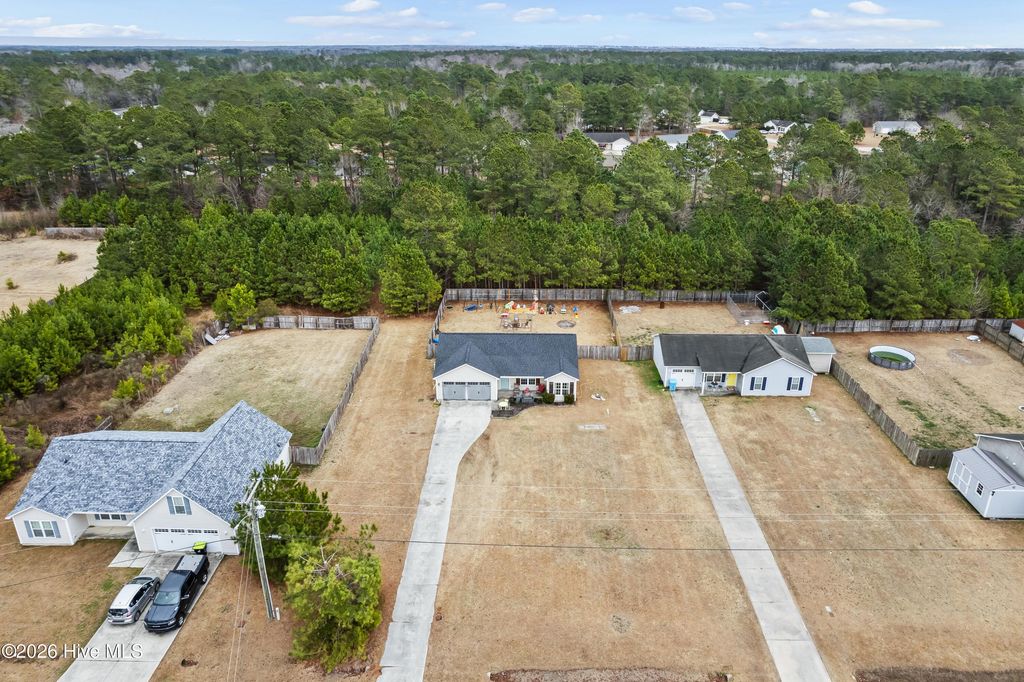 Photo of 505 Cherry Blossom Lane, Richlands, NC 28574 (MLS # 100560404)