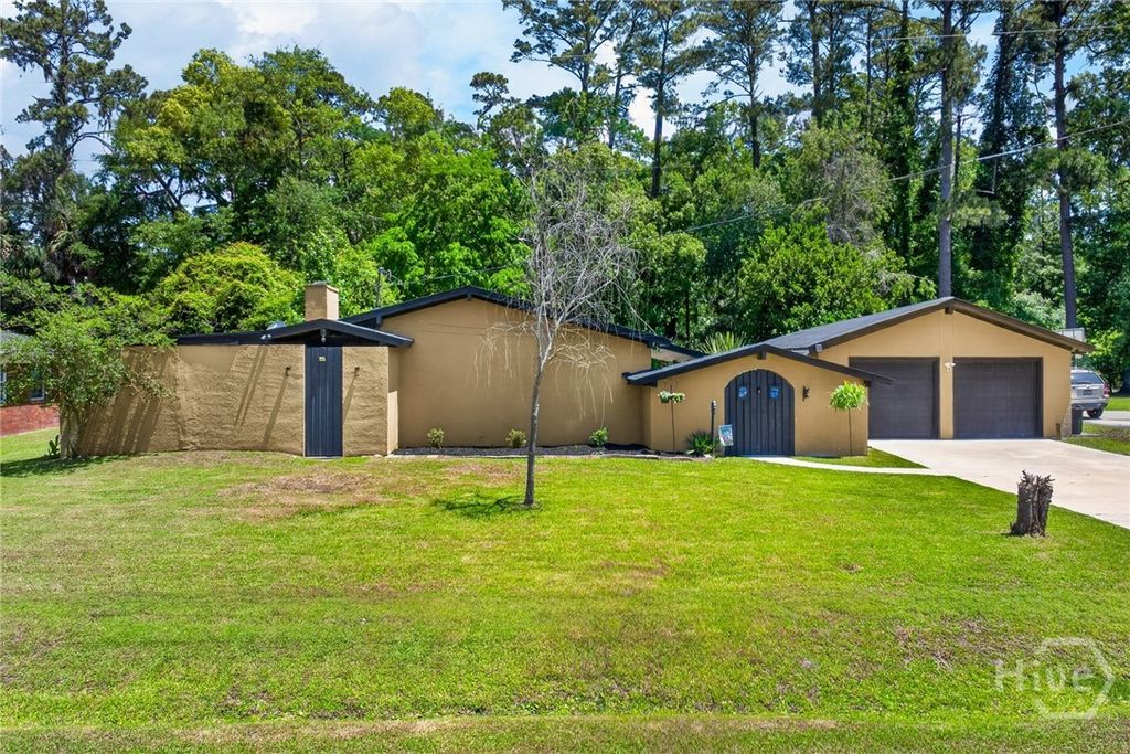 Photo of 438 Hunt Drive, Savannah, GA 31406 (MLS # SA355021)