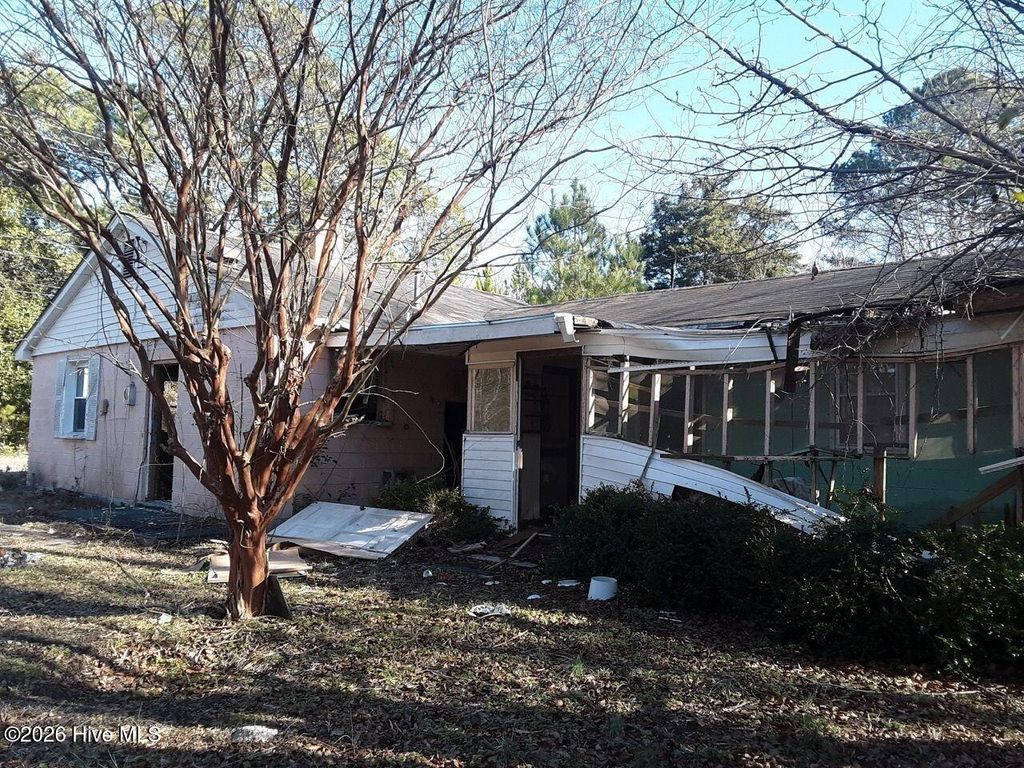 Photo of 1009 Lincoln Street, Kinston, NC 28501 (MLS # 100550517)