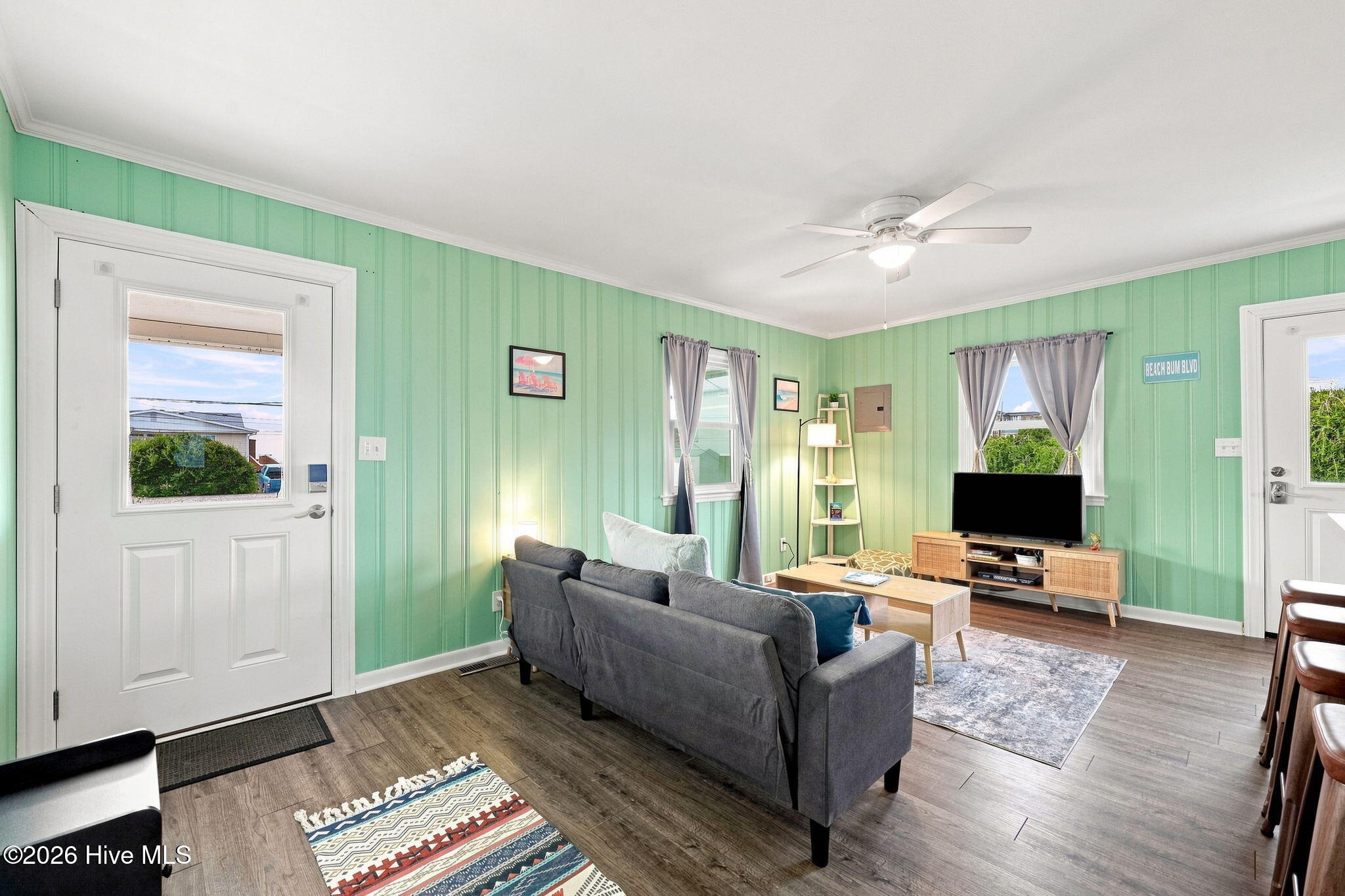 415 N Shore Drive