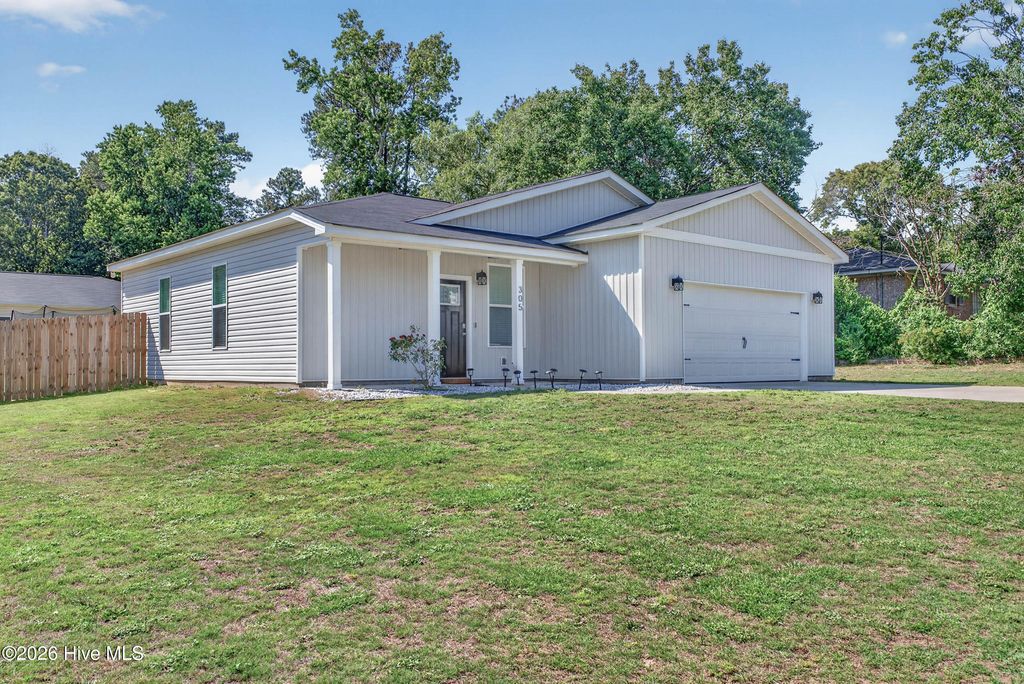 Photo of 305 Border Drive, North Augusta, SC 29841 (MLS # 100575405)