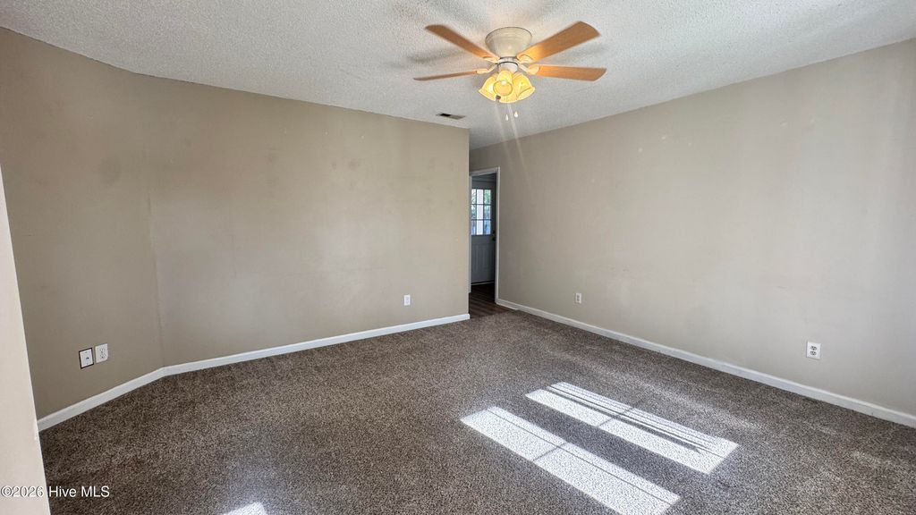 Photo of 228 Natalie Lane, Hubert, NC 28539 (MLS # 100573204)