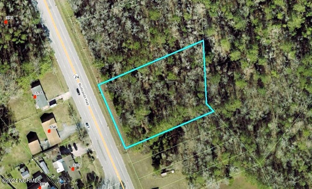 Photo of 2 Richlands Highway, Jacksonville, NC 28540 (MLS # 100294658)