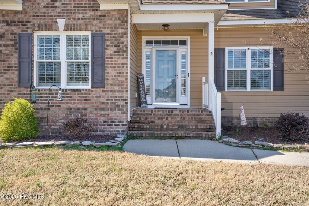 Photo of 425 Oriole Road, Nashville, NC 27856 (MLS # 100559619)
