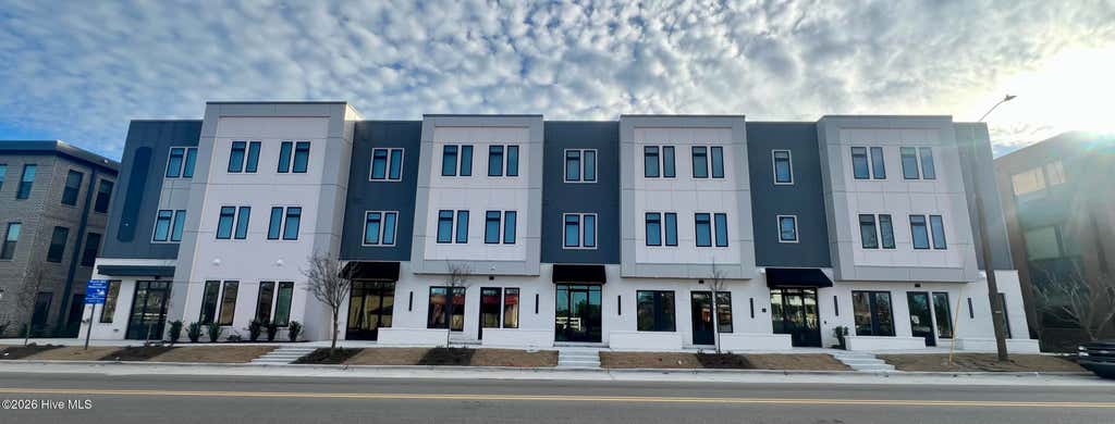 Photo of 1108 Castle Street #307, Wilmington, NC 28401 (MLS # 100596002)
