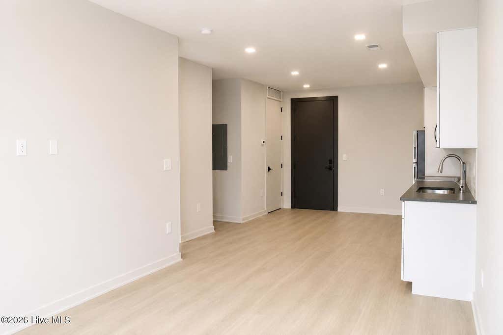 Photo of 1108 Castle Street #307, Wilmington, NC 28401 (MLS # 100596002)