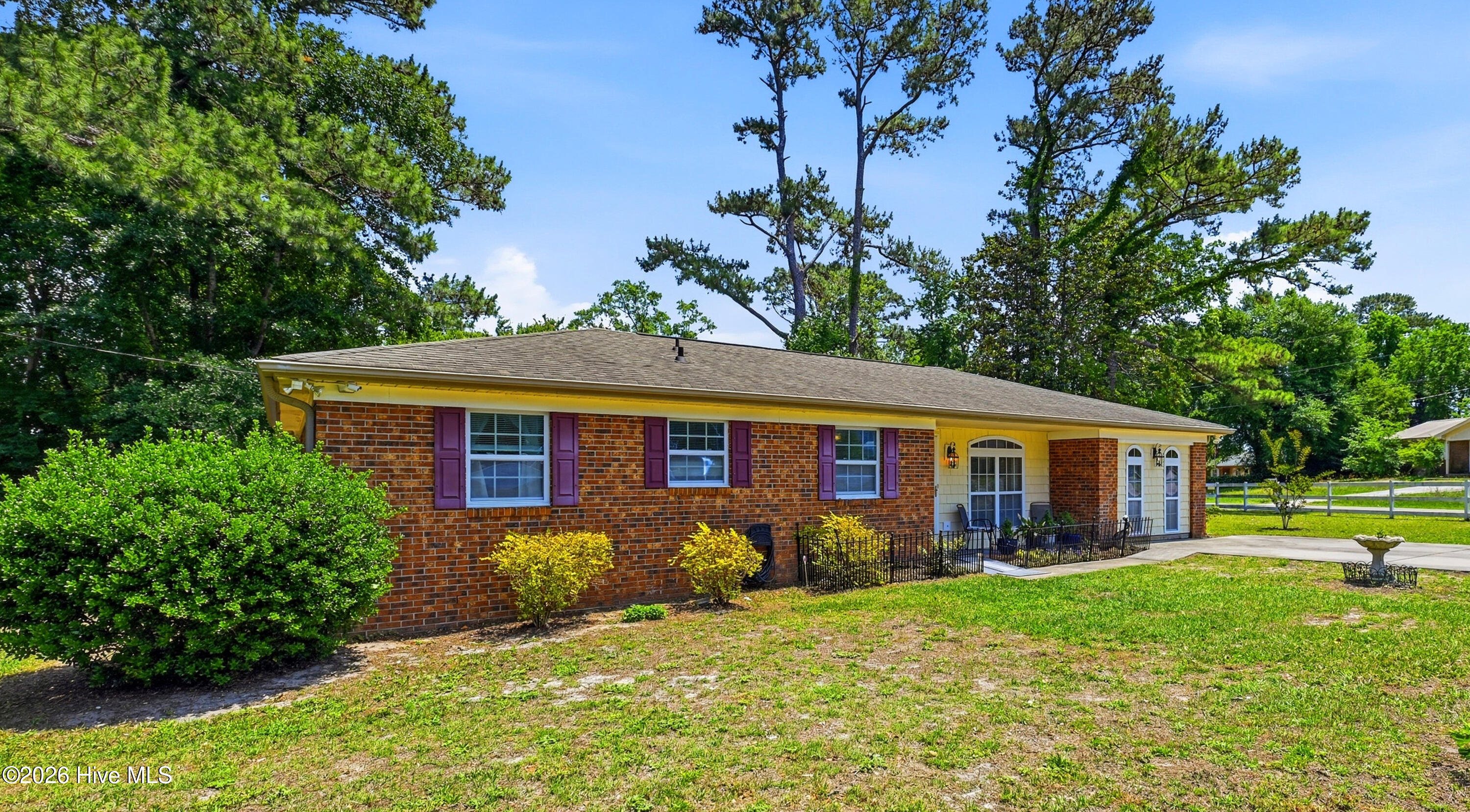 502 Voltaire Place