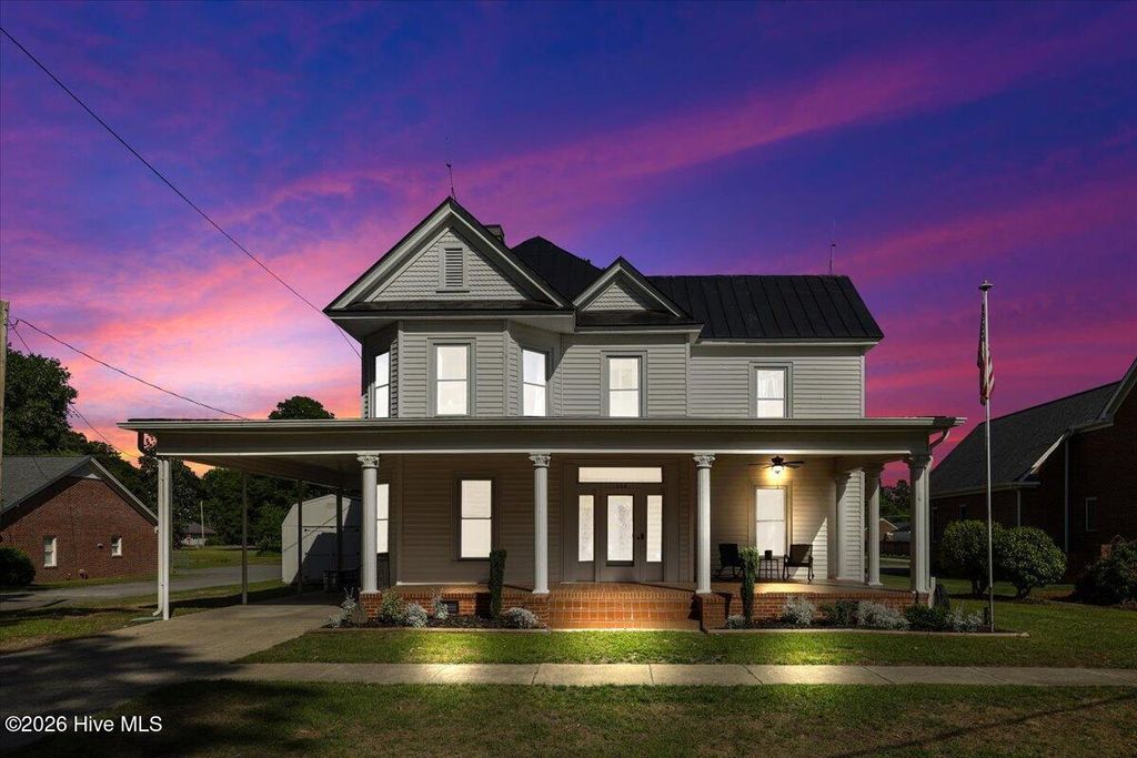Photo of 104 N Vance Street, Fremont, NC 27830 (MLS # 100574903)