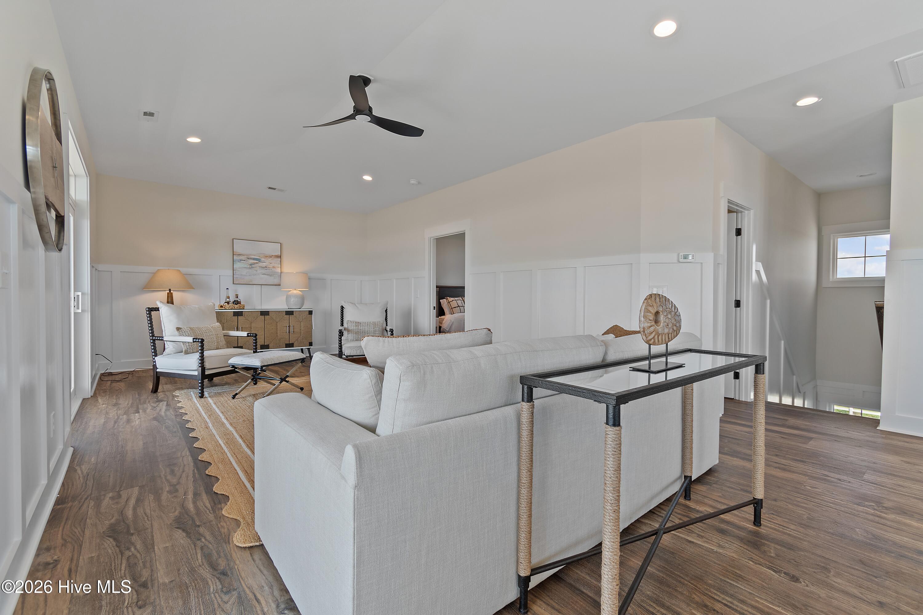 105 Ocean Boulevard W