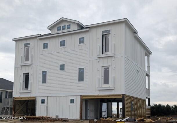 105 Ocean Boulevard W