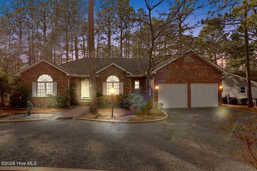 Photo of 125 Pinyon Circle, Pinehurst, NC 28374 (MLS # 100548205)