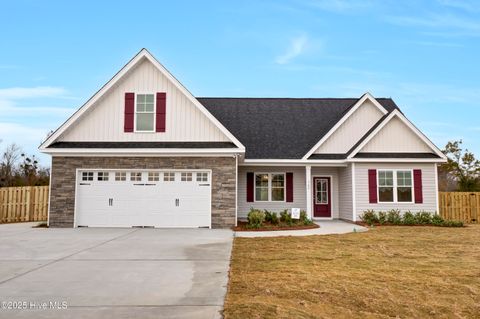 Homes For Sale - 11 Peach Court<br/> Burgaw, NC 28425