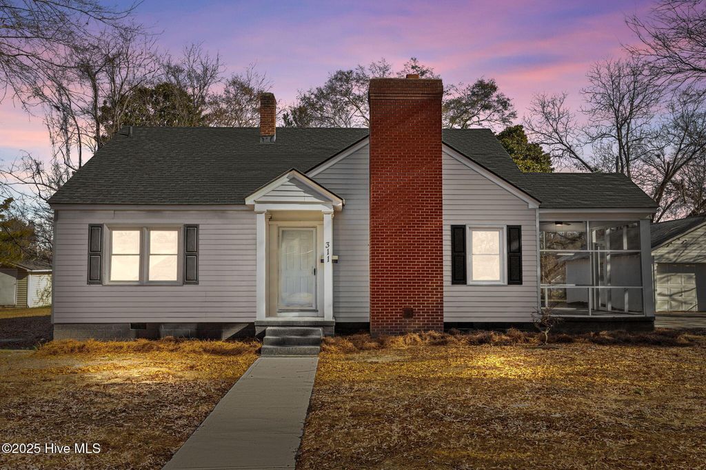 Photo of 311 Maryland Avenue, Tarboro, NC 27886 (MLS # 100546515)
