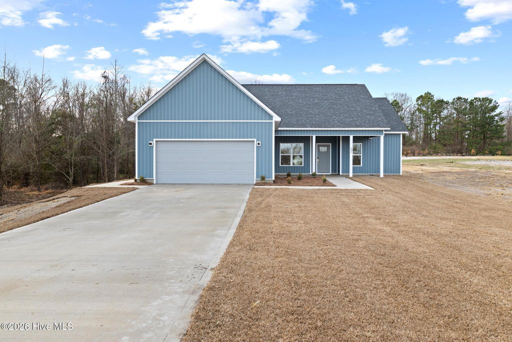 Photo of 411 Wade Drive, Richlands, NC 28574 (MLS # 100559527)