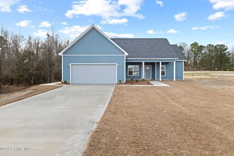Photo of 411 Wade Drive, Richlands, NC 28574 (MLS # 100559527)