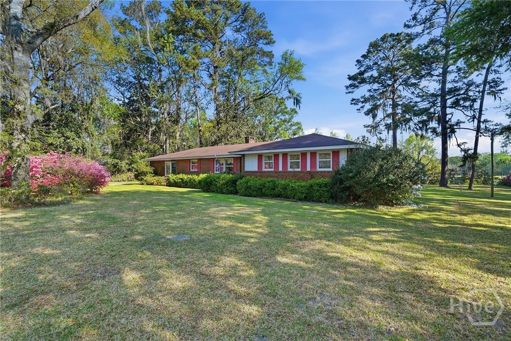 Photo of 424 Timberlane Circle, Hinesville, GA 31313 (MLS # SA351975)