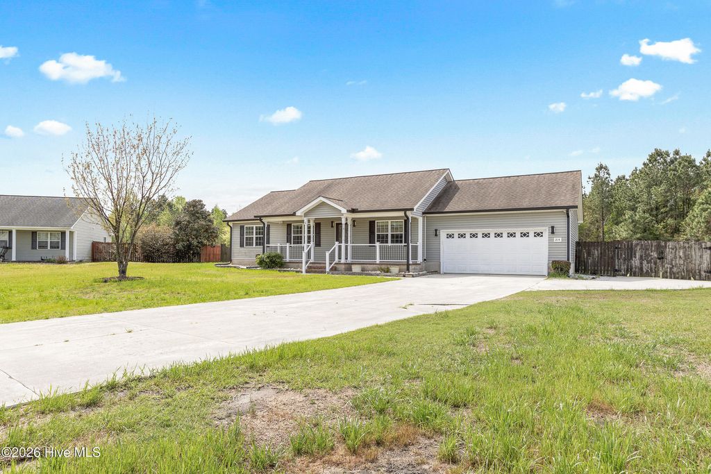 Photo of 214 Tall Tree Court, Maysville, NC 28555 (MLS # 100566094)