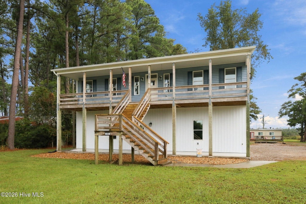 Photo of 402 Gillikin Road, Beaufort, NC 28516 (MLS # 100605499)