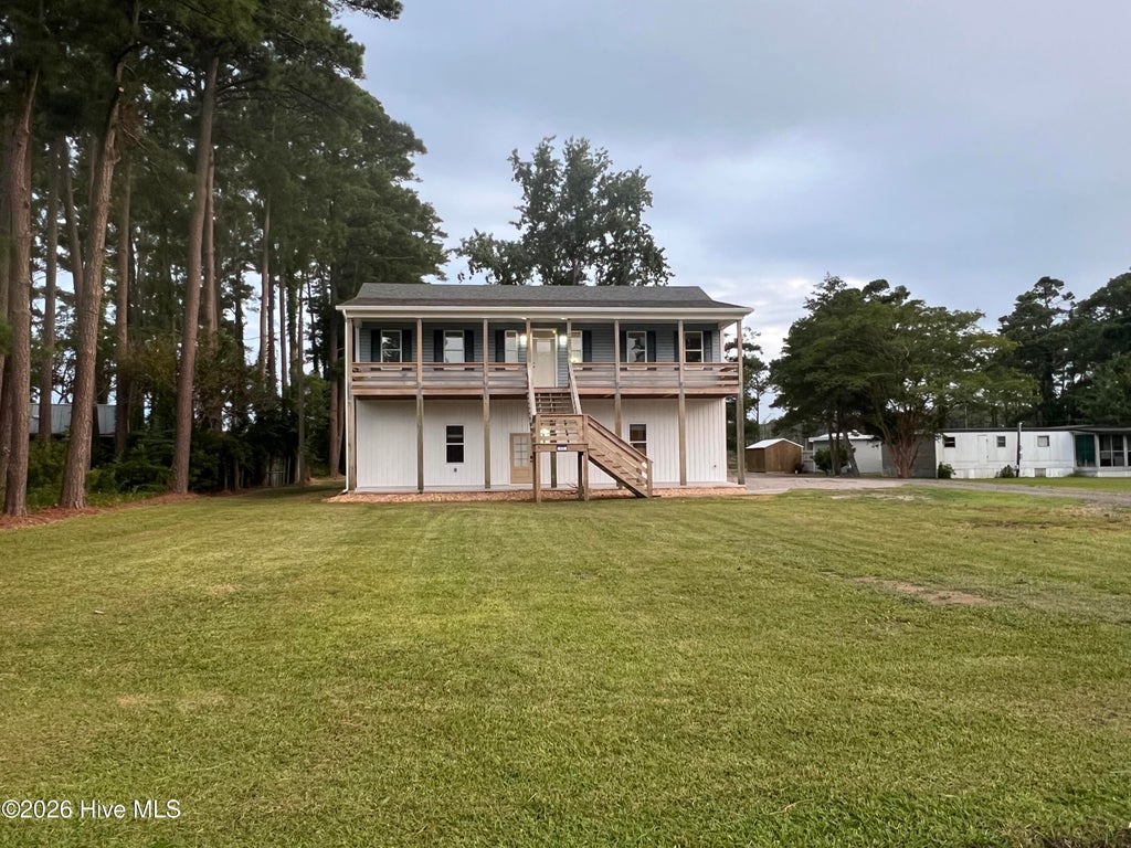Photo of 402 Gillikin Road, Beaufort, NC 28516 (MLS # 100605499)