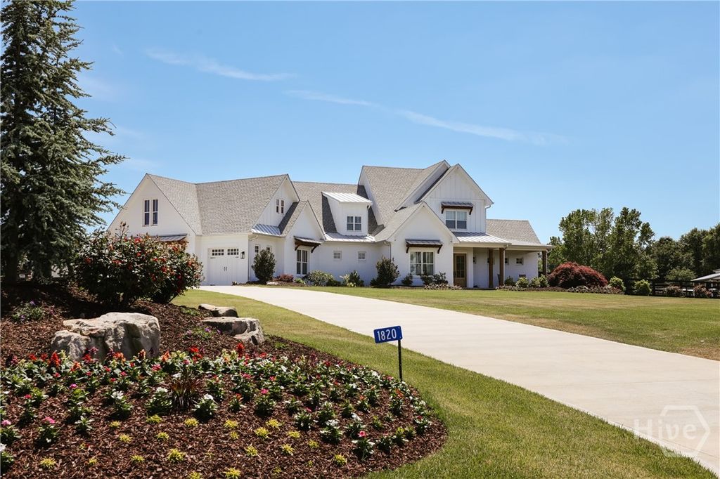 Photo of 1820 Clover Lane, Bishop, GA 30621 (MLS # CL355029)