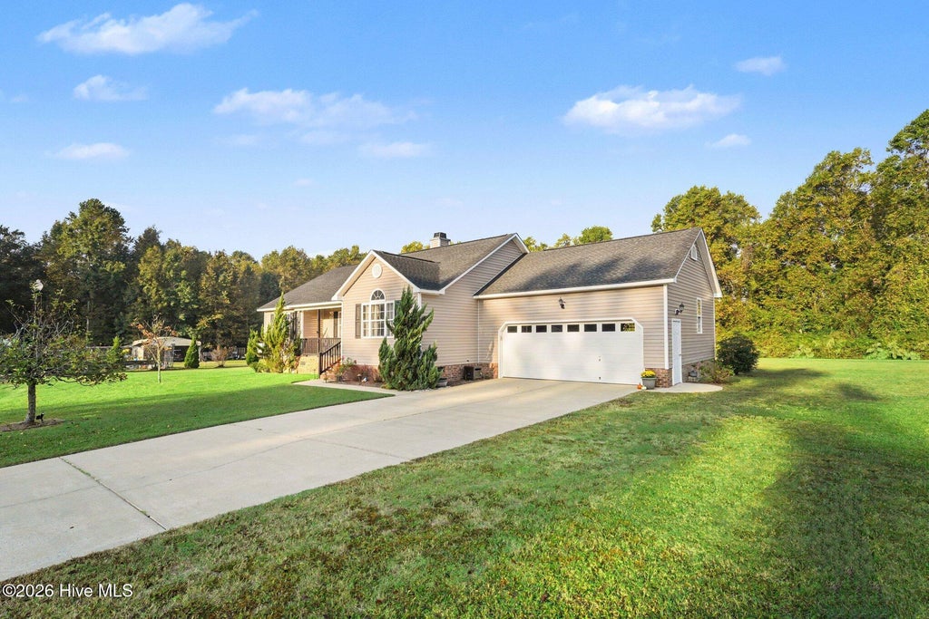 Photo of 80 Quince Court, Smithfield, NC 27577 (MLS # 100611586)