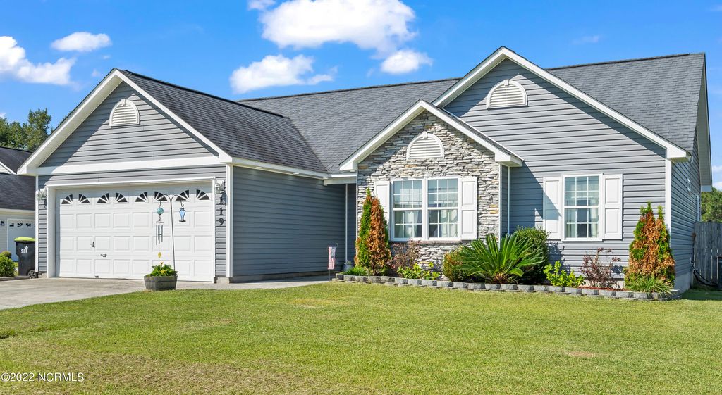 Photo of 119 Silver Queen Lane, Richlands, NC 28574 (MLS # 100549623)