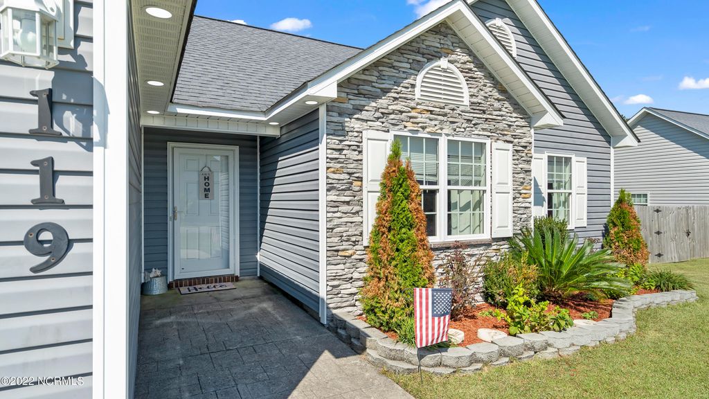 Photo of 119 Silver Queen Lane, Richlands, NC 28574 (MLS # 100549623)