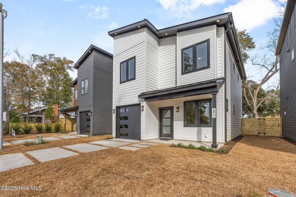 Photo of 1911 Lingo Street, Wilmington, NC 28403 (MLS # 100557890)