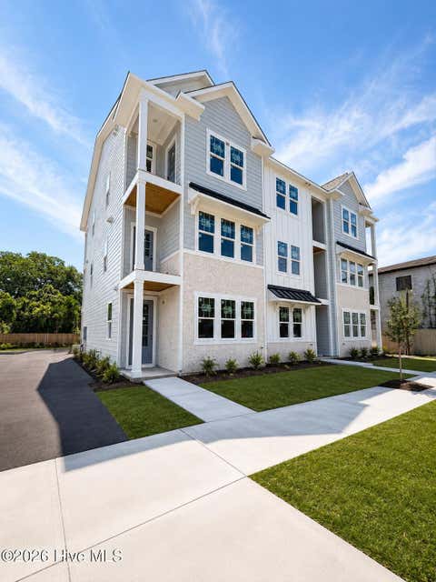 Townhouse For Sale - 510 Mcrae Street #101<br/> Wilmington, NC 28401