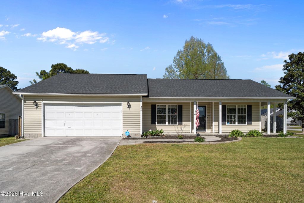 Photo of 300 Carlisle Court, Jacksonville, NC 28540 (MLS # 100566532)