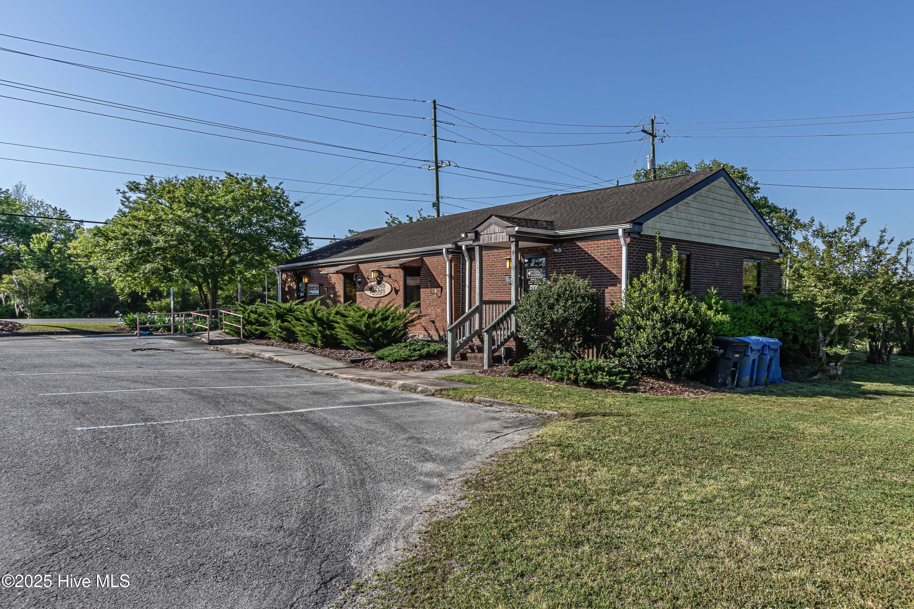 1 N Marine Boulevard