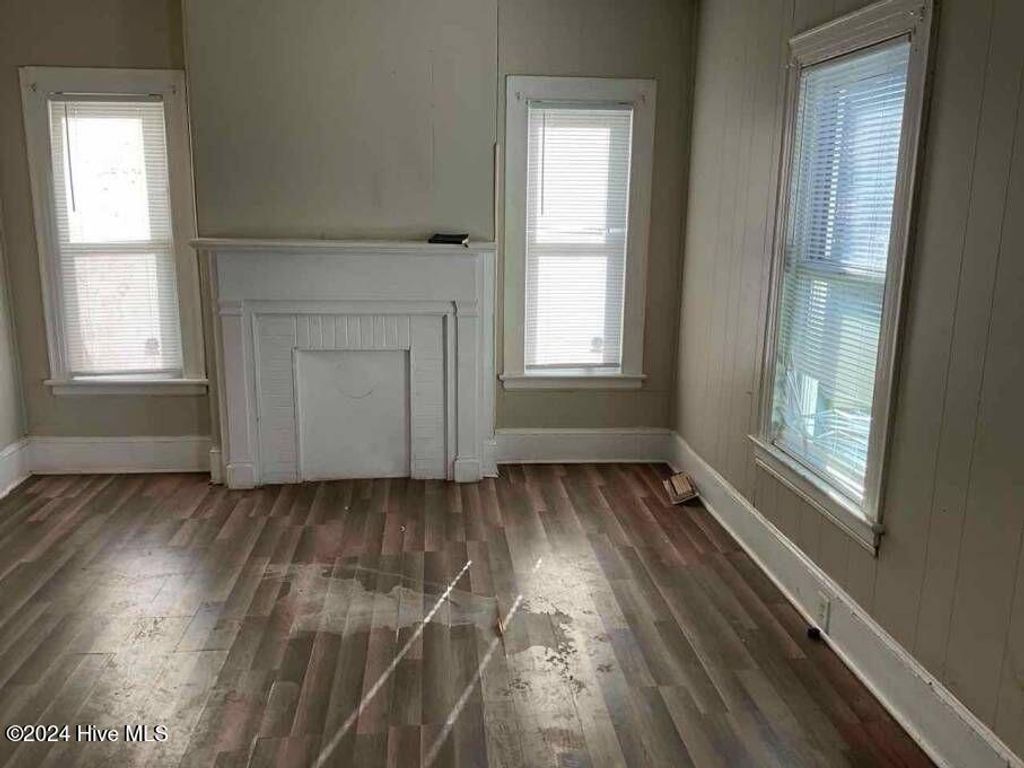 Photo of 1110 Colonial Avenue, Greenville, NC 27834 (MLS # 100590534)