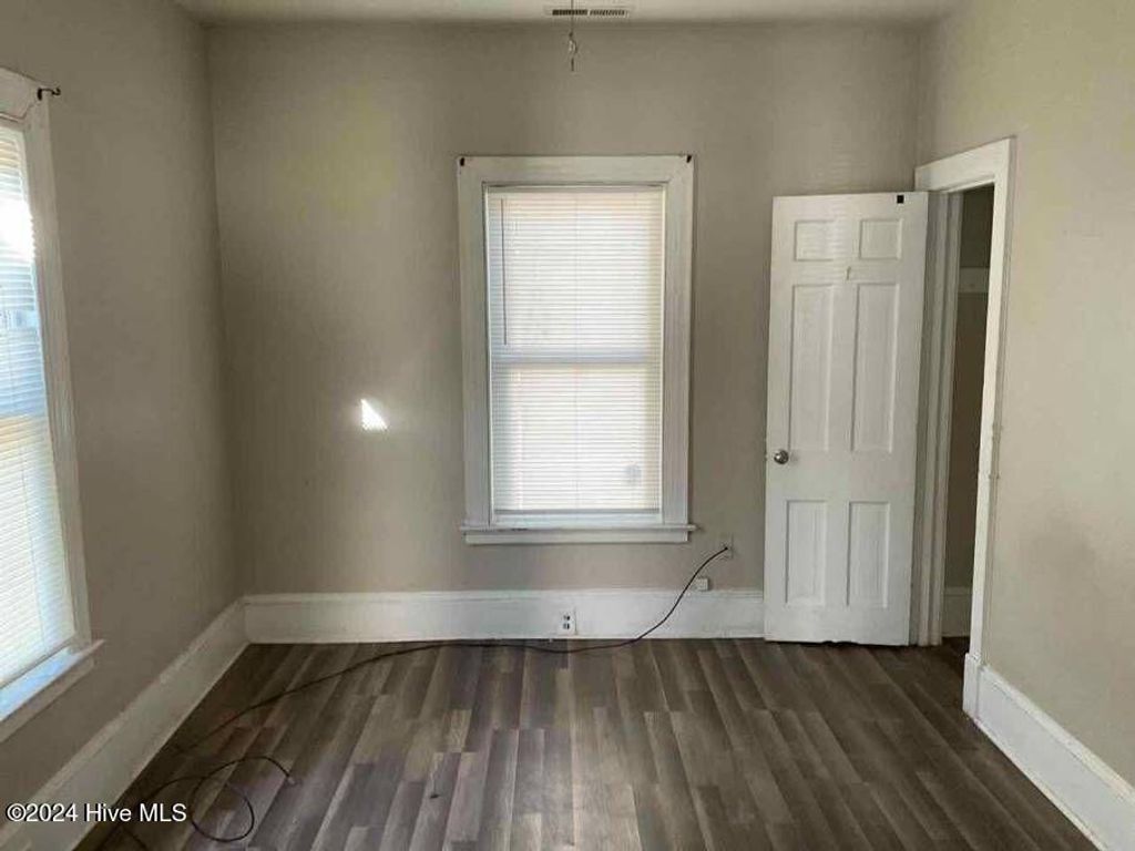 Photo of 1110 Colonial Avenue, Greenville, NC 27834 (MLS # 100590534)