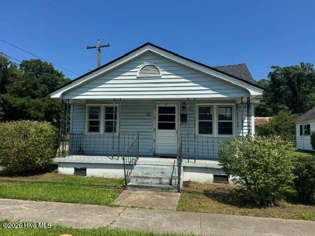 Photo of 516 N Oakum Street, Edenton, NC 27932 (MLS # 100586150)