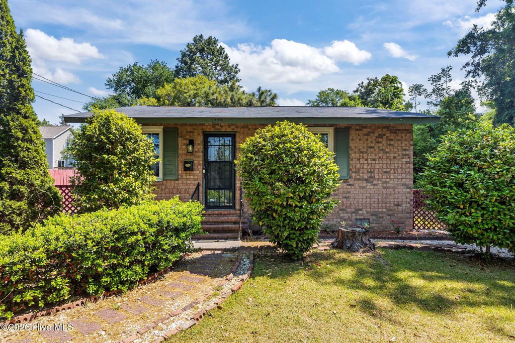 Photo of 1255 W Illinois Avenue, Southern Pines, NC 28387 (MLS # 100570236)