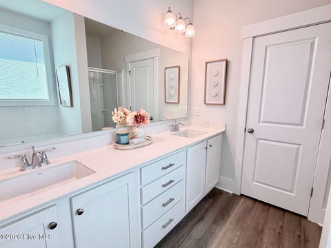 Tiny photo for 425 Edgewater Way, Surf City, NC 28445 (MLS # 100606306)