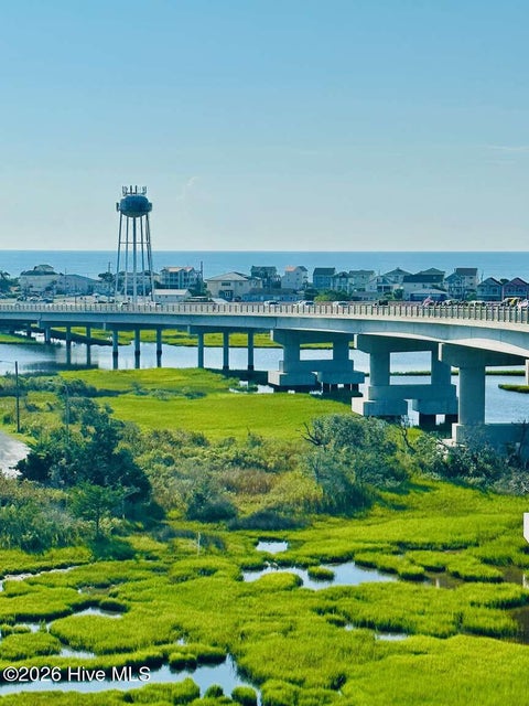 Tiny photo for 425 Edgewater Way, Surf City, NC 28445 (MLS # 100606306)