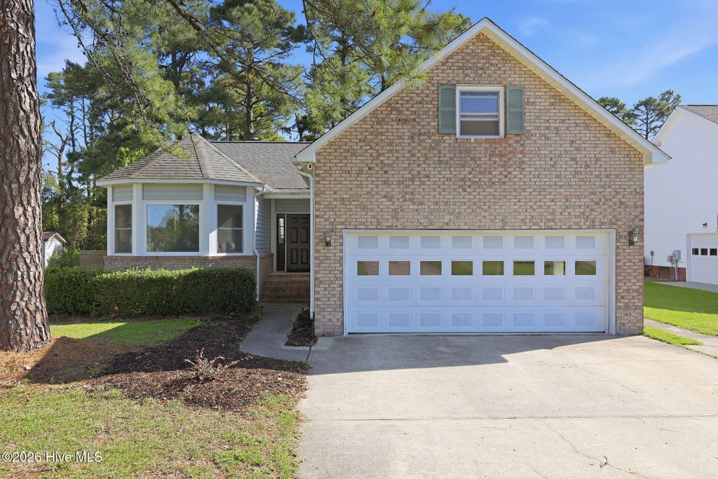 Photo of 6013 Pelican Drive, New Bern, NC 28560 (MLS # 100578099)