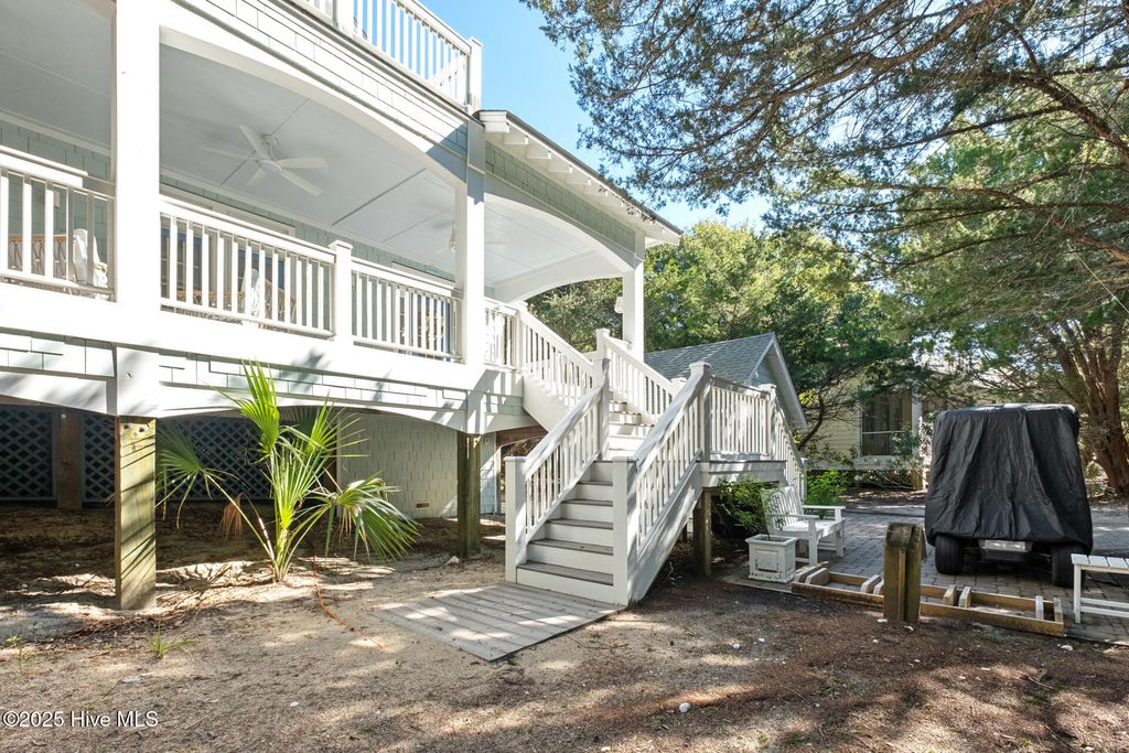 Photo of 318 Stede Bonnet Wynd, Bald Head Island, NC 28461 (MLS # 100538138)