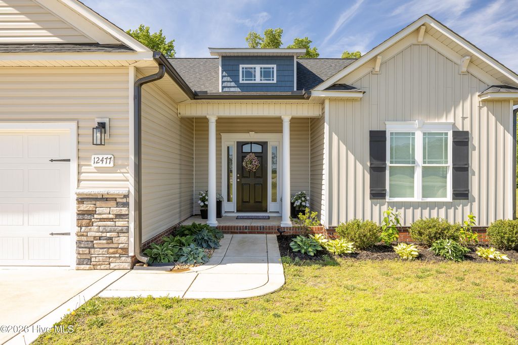 Photo of 12477 N Us 421 Highway, Clinton, NC 28328 (MLS # 100572682)