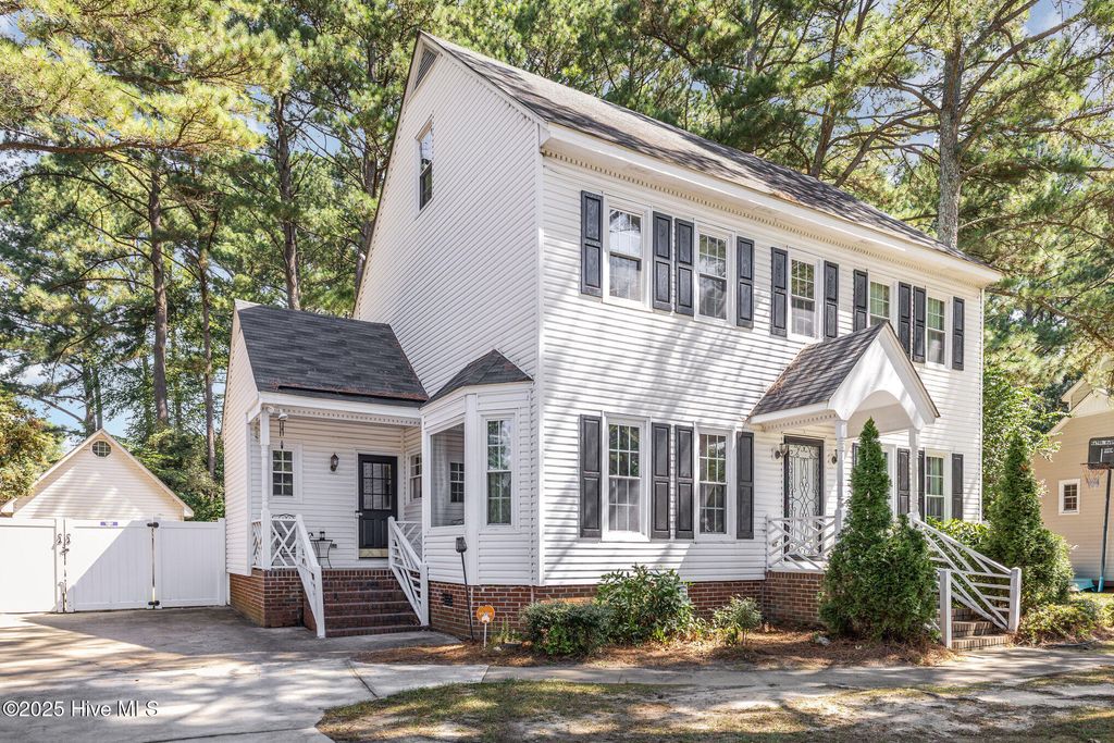 Photo of 2112 Burnside Drive NW, Wilson, NC 27896 (MLS # 100530135)