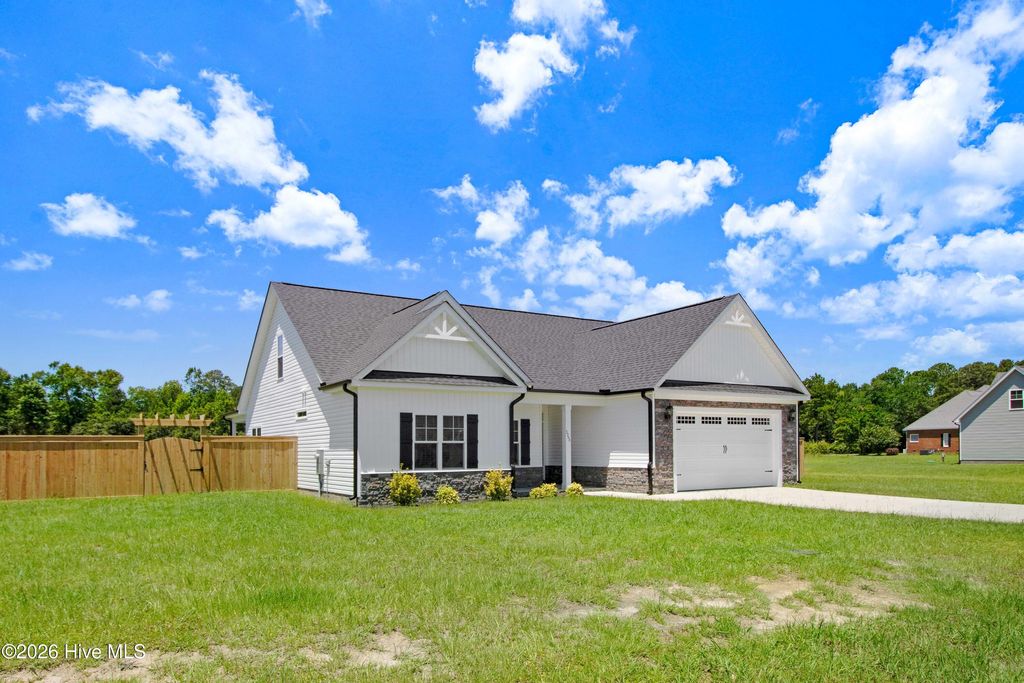 Photo of 3766 Huntcliff Drive, La Grange, NC 28551 (MLS # 100561666)