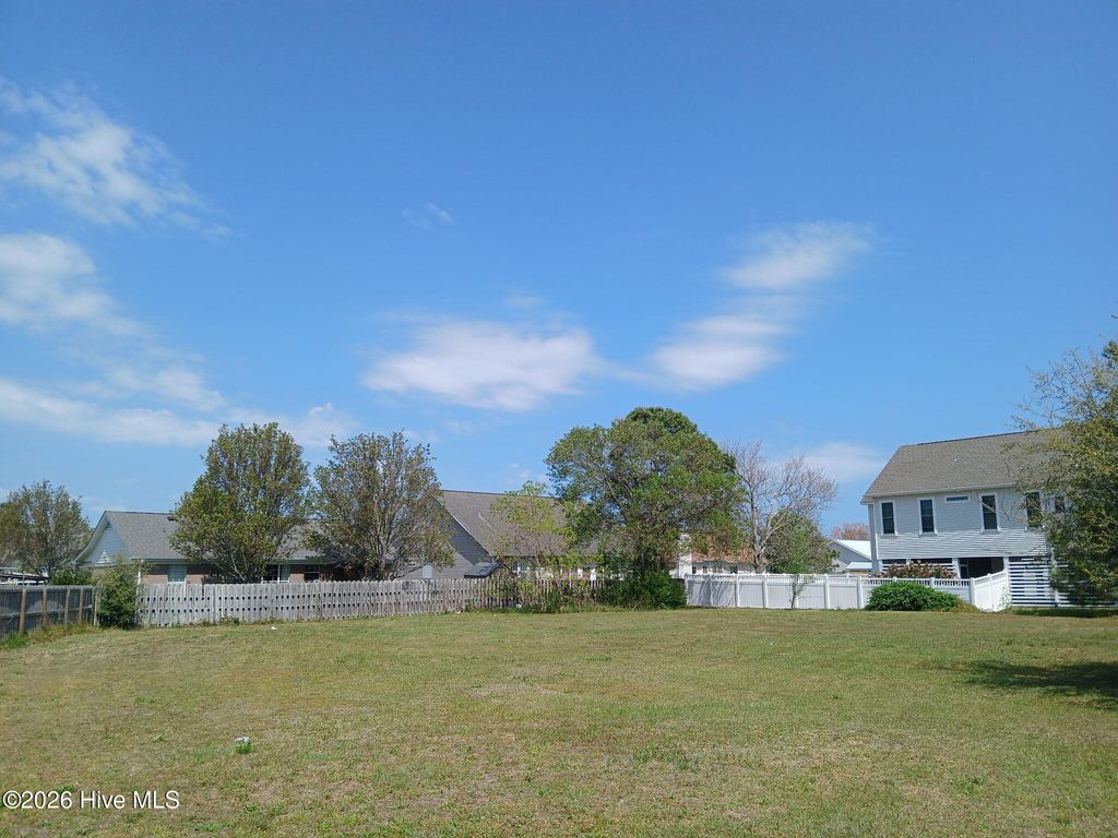Photo of 500 Green Court, Carolina Beach, NC 28428 (MLS # 100575642)