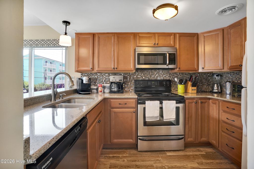 Photo of 1509 Carolina Beach Avenue N #E1, Carolina Beach, NC 28428 (MLS # 100555375)