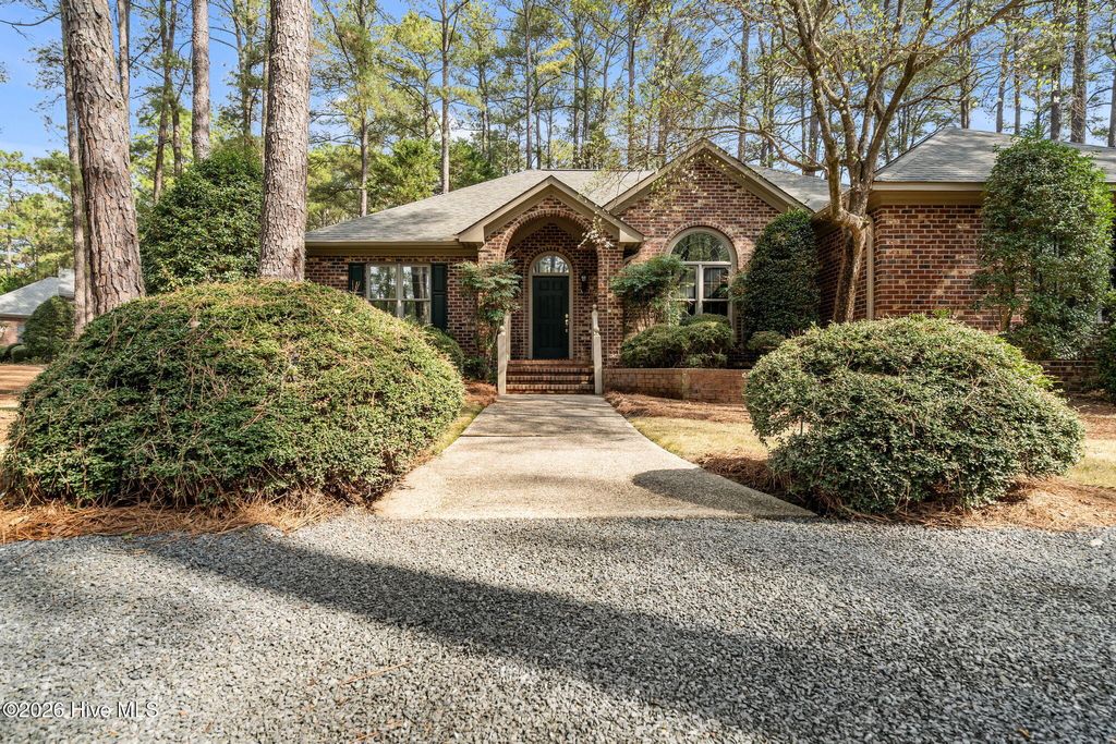 Photo of 12 Tayport Court, Pinehurst, NC 28374 (MLS # 100563052)