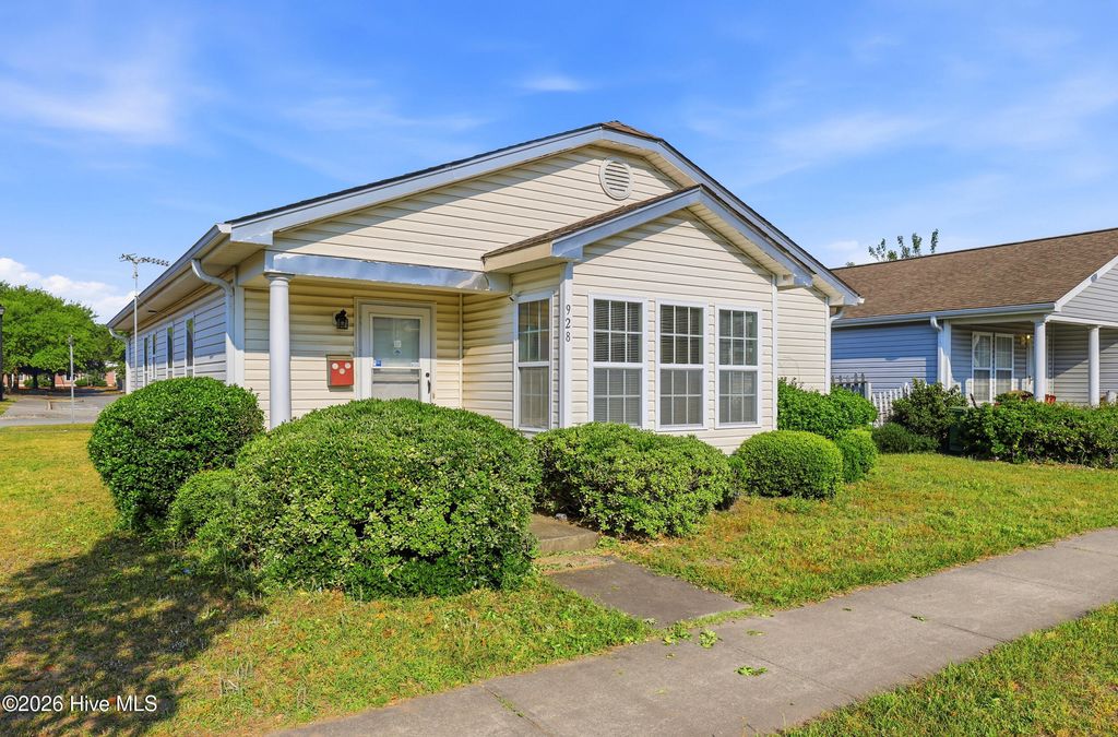 Photo of 928 S 10th Street, Wilmington, NC 28401 (MLS # 100568655)