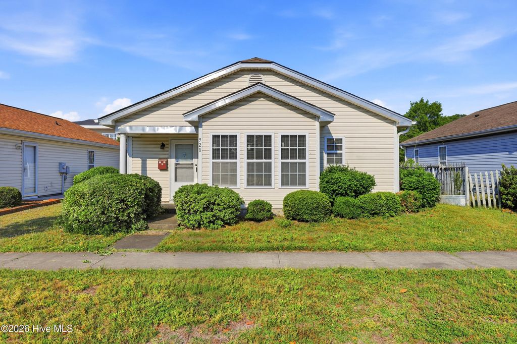 Photo of 928 S 10th Street, Wilmington, NC 28401 (MLS # 100568655)