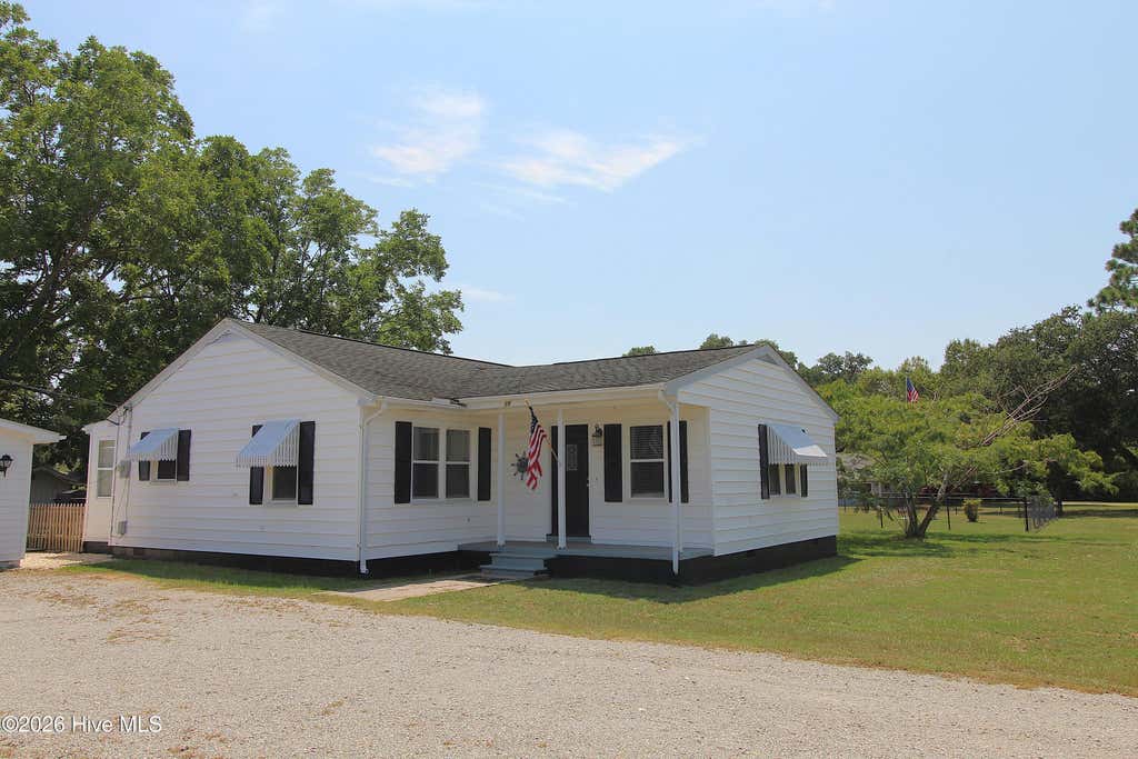 Photo of 103 Cactus Street, Newport, NC 28570 (MLS # 100596840)